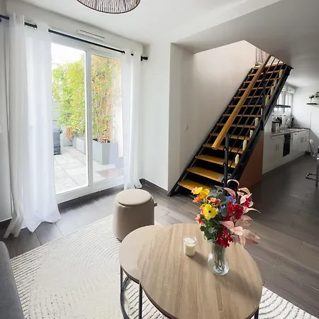Apartment Duplex Cosy A 2 Min A Pied De Paris Avec 2 Terrasses