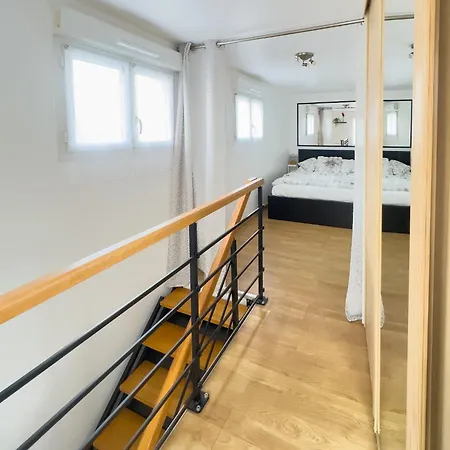 Duplex Cosy A 2 Min A Pied De Paris Avec 2 Terrasses