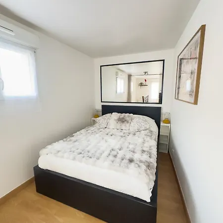 Duplex Cosy A 2 Min A Pied De Paris Avec 2 Terrasses